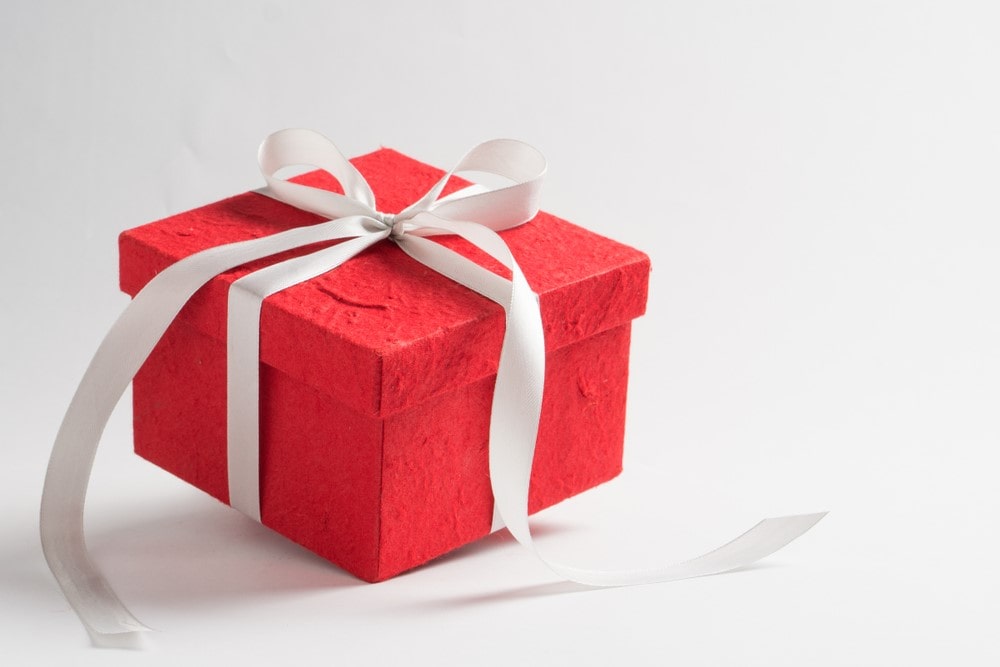 Custom Gift Boxes Are One Of The Coolest Packaging Solutions You Aren’t Using