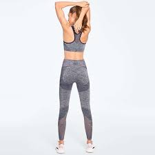 Essential Factors You Should Look While Buying Seamless Leggings