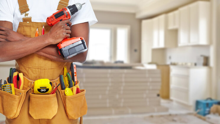 Why should you hire a professional renovation contractor?
