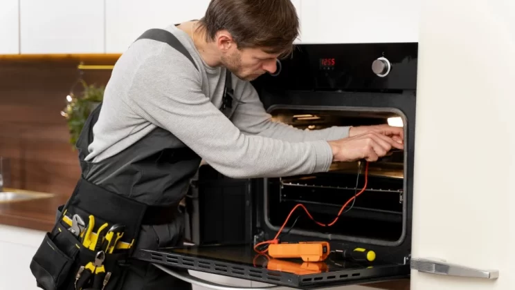 Top 10 Signs Your Oven Needs Repairs Before It Quits Completely